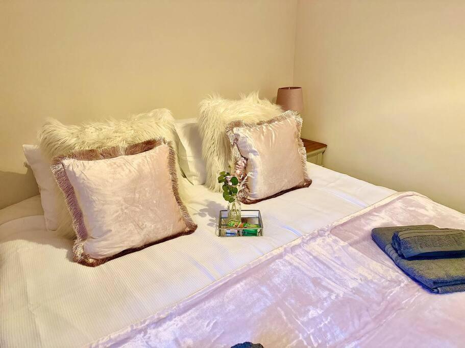 Cottage,Cinema Room,Log Burner Blaenavon 外观 照片