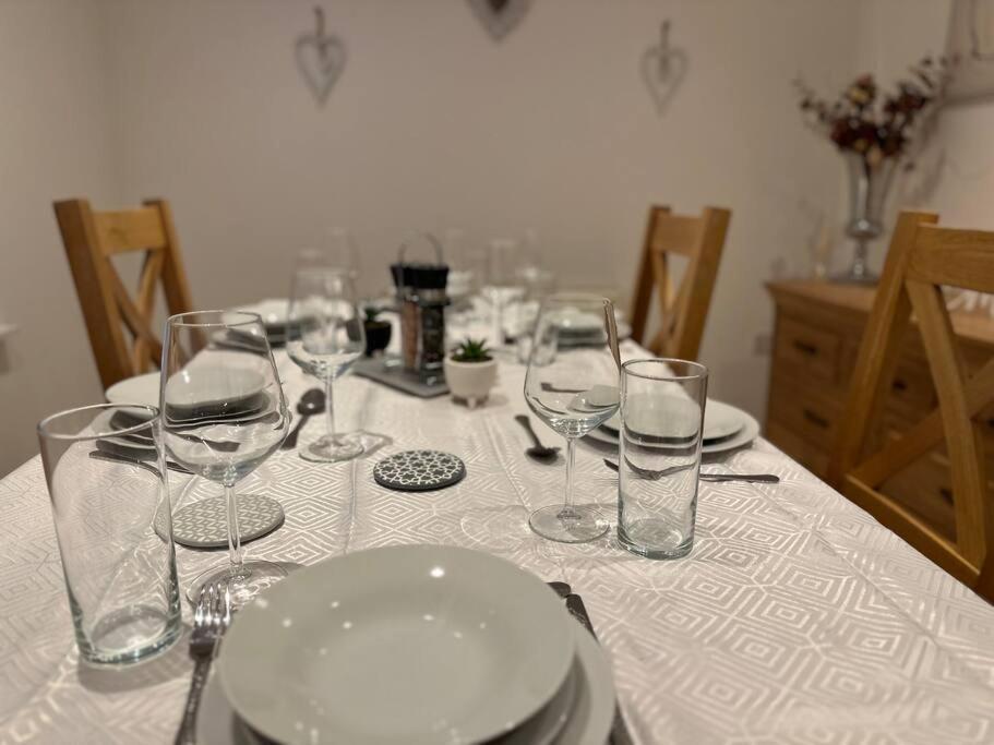 Cottage,Cinema Room,Log Burner Blaenavon 外观 照片