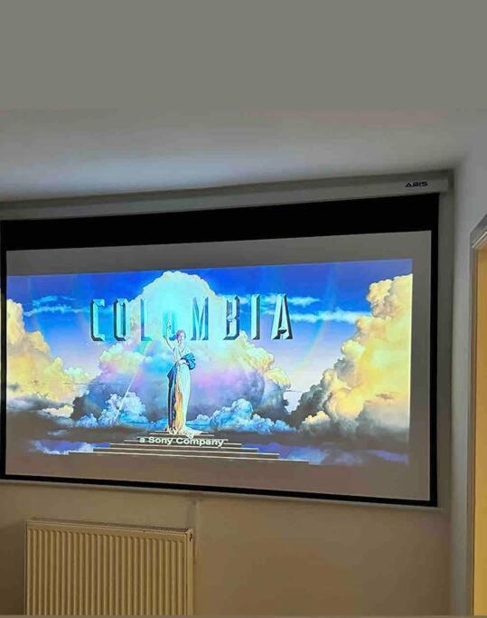 Cottage,Cinema Room,Log Burner Blaenavon 外观 照片